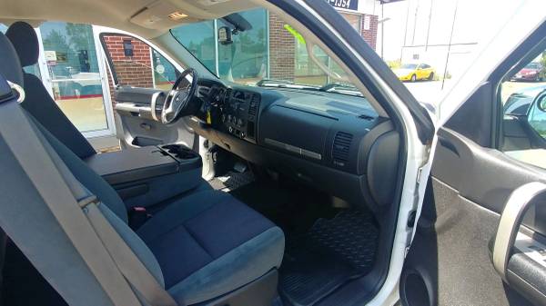97K MILE....2009 CHEVY SILVERADO Z71 EXT CAB 4X4 - cars & trucks -... for sale in ST CLAIRSVILLE, WV – photo 10