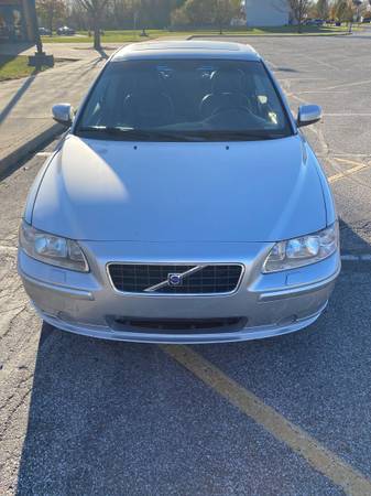 Beautiful Volvo S60 - cars & trucks - by owner - vehicle automotive... for sale in Fishers, IN – photo 6