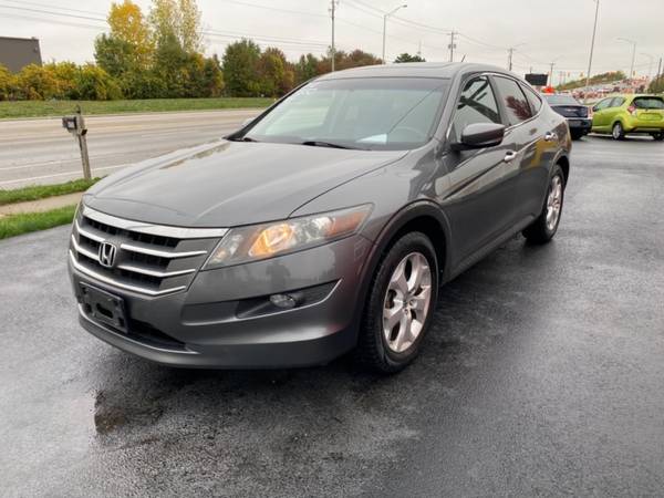 2010 Honda Accord Crosstour 4WD EX-L - cars & trucks - by dealer -... for sale in Columbus, OH – photo 3