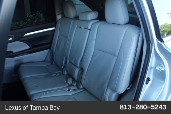 2015 Toyota Highlander XLE SKU:FS119403 SUV - cars & trucks - by... for sale in TAMPA, FL – photo 9