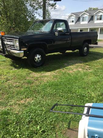 1987 Chevy 4x4 - cars & trucks - by owner - vehicle automotive sale for sale in Novi, MI