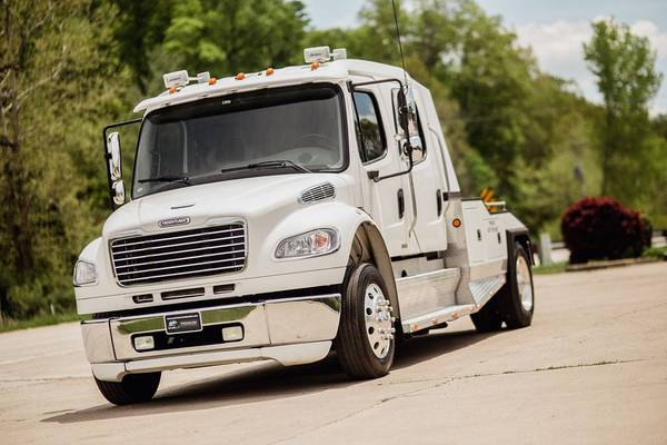 2007 FREIGHTLINER M2-106 AZ SPORT TRUCK - - by dealer for sale in Bloomington, CO – photo 7