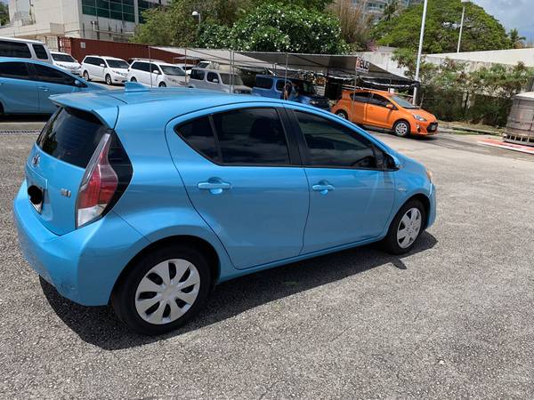 2015 TOYOTA PRIUS C (price negotiable) - cars & trucks - by owner for sale in Other, Other – photo 4