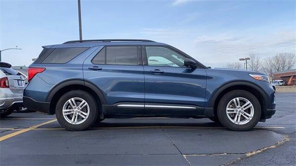 2020 Ford Explorer XLT suv Blue - - by dealer for sale in Iowa City, IA – photo 2