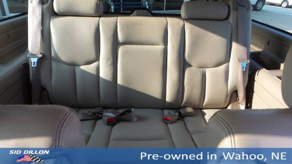 2005 Chevy Suburban LT - cars & trucks - by dealer - vehicle... for sale in Wahoo, NE – photo 12