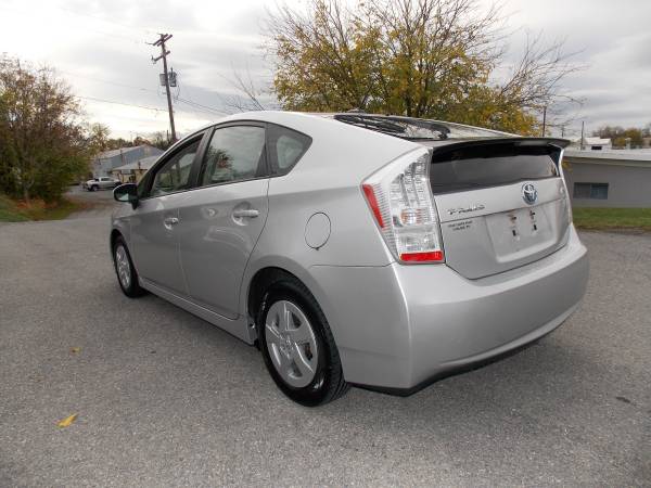 2010 Toyota prius (53mpg, inspected) - cars & trucks - by dealer -... for sale in Carlisle, PA – photo 5