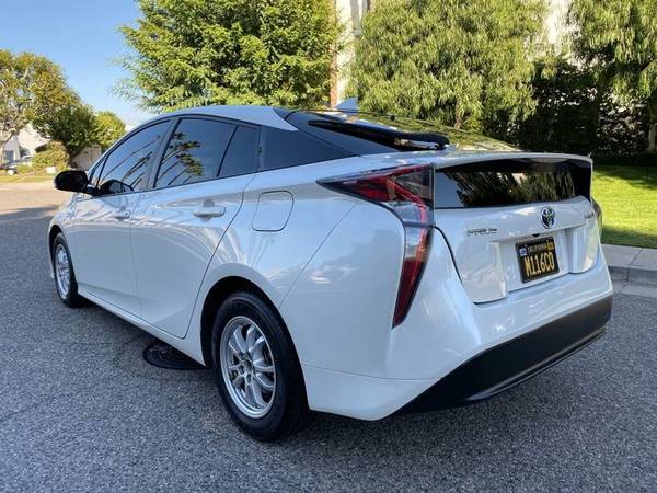 2016 Toyota Prius Three 4dr Hatchback, ADVANCE TECHNOLOGY PKG!!! for sale in Panorama City, CA – photo 8
