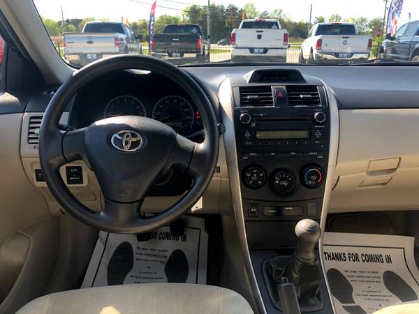 2013 Toyota Corolla 4dr Sdn Man L (Natl) - - by dealer for sale in Greensboro, NC – photo 10