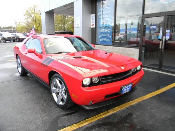 2009 Dodge Challenger RT 5 7L V8 HEMI POWERED WITH 6-SPEED MANUAL for sale in Plaistow, MA – photo 2