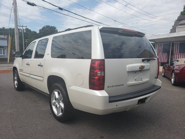 2008 Chevrolet Suburban LTZ 1500 4WD 6-Speed Automatic for sale in Kingston, MA