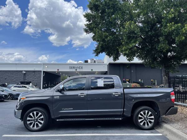 2018 Toyota Tundra Limited CrewMax 4x4 5 7L 1 owner Like new FL for sale in Longwood , FL – photo 2