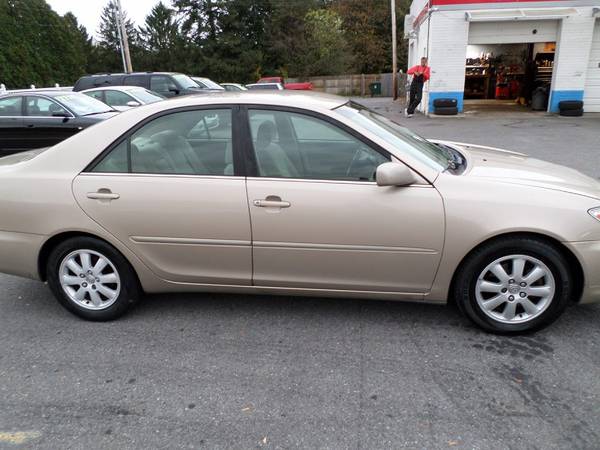 2003 TOYOTA CAMRY XLE - In excellent conditio 3.0L for sale in Stewartsville, PA – photo 4