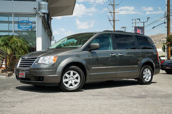 2010 Chrysler Town and Country only 83K MILES!!! for sale in Burbank, CA – photo 2