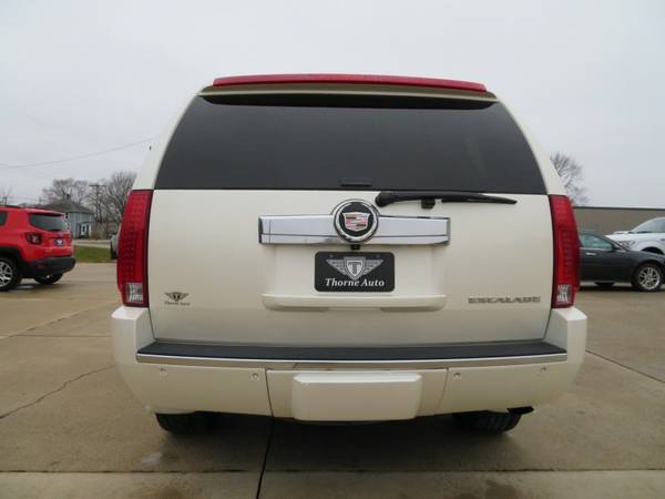 2008 Cadillac Escalade AWD Cleanest One Around - cars & trucks - by... for sale in Waterloo, IA – photo 12
