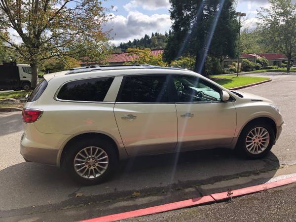 2012 Buick Enclave AWD --Third Row, Clean title, Local Trade-- for sale in Kirkland, WA – photo 4
