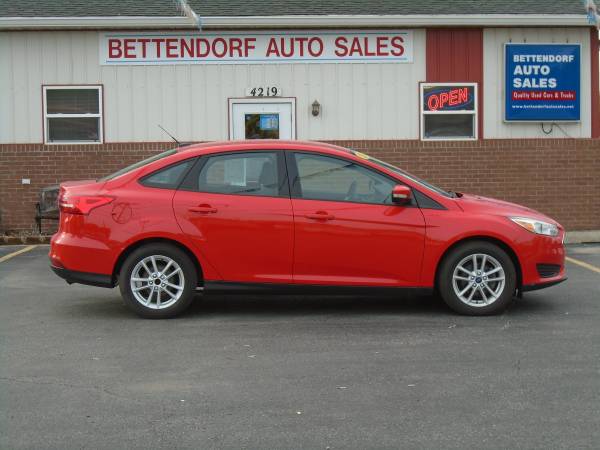 2015 Ford Focus SE - - by dealer - vehicle automotive for sale in Bettendorf, IA – photo 2
