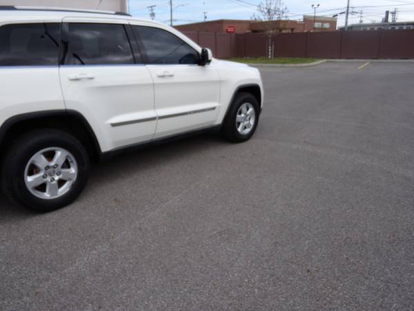 2011 Jeep Grand Cherokee - - by dealer - vehicle for sale in Cleveland, OH – photo 7