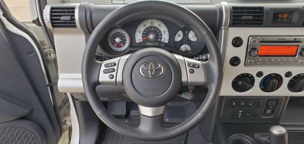2014 Toyota FJ Cruiser 4X4, 3-inch Lift, 1-Owner, Like New, 34K... for sale in Keller, TX – photo 11
