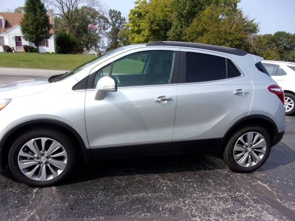 2018 Buick Encore Pref, 8,xxx miles - cars & trucks - by dealer -... for sale in Vienna, MO – photo 2