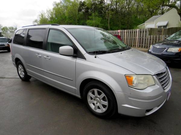 2010 Chrysler Town Country 4dr Wgn Touring - 3 DAY SALE! - cars & for sale in Merriam, MO – photo 3