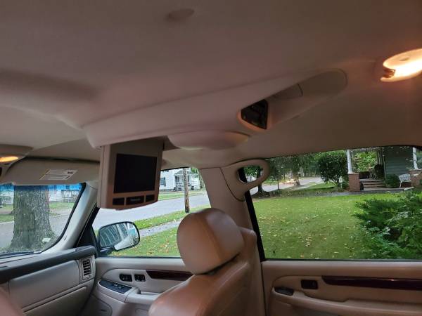 2006 Cadillac Escalade Ext for sale in Charlotte, MI – photo 4