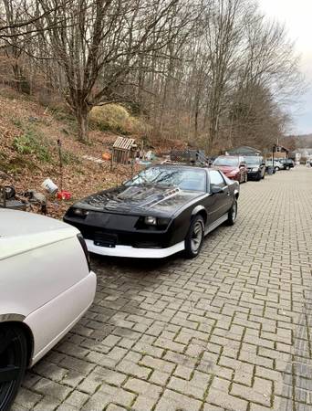 1985 Chevy Camaro Z28 - cars & trucks - by owner - vehicle... for sale in Norwich, CT – photo 4