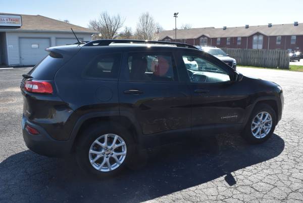 2016 Jeep Cherokee Sport 4WD - Warranty Available - Easy Payments! for sale in Nixa, AR – photo 6