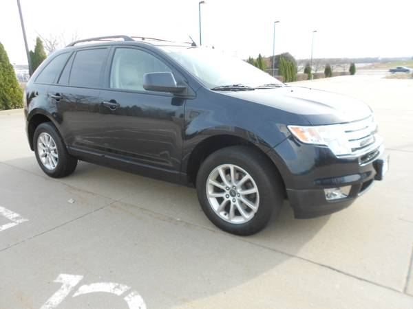 2010 Ford Edge SEL - cars & trucks - by dealer - vehicle automotive... for sale in Iowa City, IA – photo 4