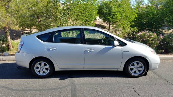 2008 TOYOTA PRIUS (no accidents, very nice, 40+ mpg, backup camera) for sale in Mesa, AZ – photo 2