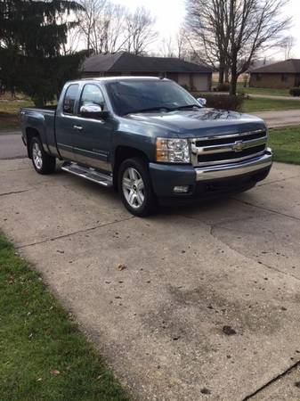 2008 Chevy Silverado- LT Ext Cab - cars & trucks - by owner -... for sale in Anderson, IN – photo 3
