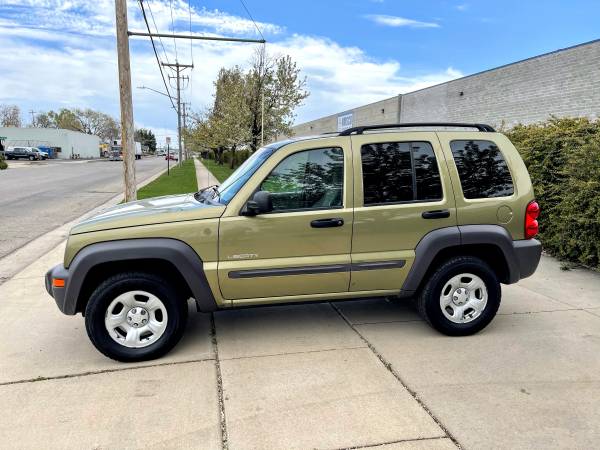 2004 JEEP LIBERTY 4X4 DRIVES GREAT - - by dealer for sale in Salt Lake City, UT – photo 4