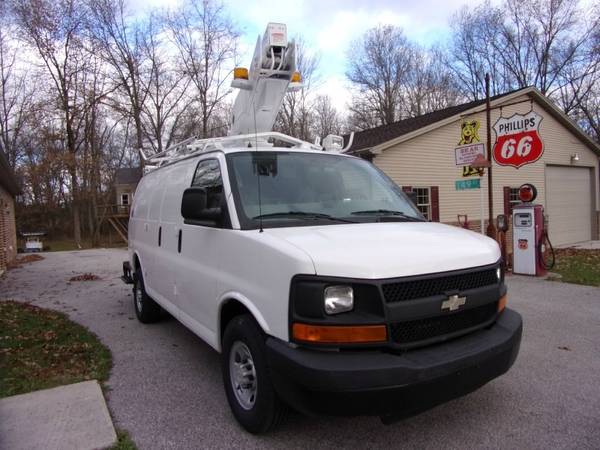 2007 Chevrolet Express Cargo Van RWD 3500 135 - cars & trucks - by... for sale in New Oxford, NY – photo 2