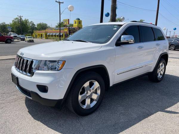 2013 Jeep Grand Cherokee Limited 4x2 4dr SUV EVERYONE IS APPROVED! for sale in San Antonio, TX – photo 3