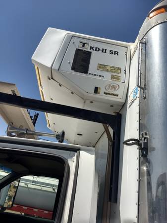 Refrigerated Box Truck 11, 400 Original Miles! - - by for sale in Addison, TX – photo 10