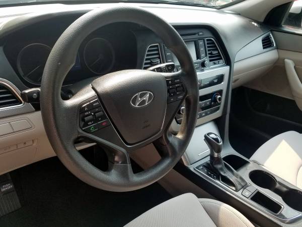 15 Hyundai Sonata SE Clean Title ONLY 52k mile BACK UP CAMERA... for sale in Santa Cruz, CA – photo 7