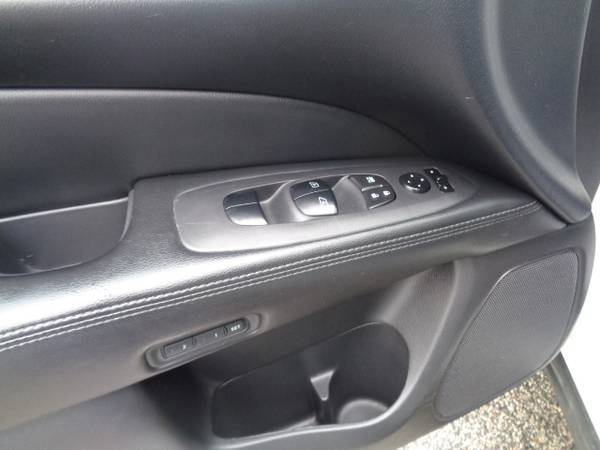 2014 Nissan Pathfinder 4x4 Platinum 7-Passenger Leather Roof Nav for sale in Hampton Falls, MA – photo 18