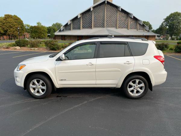 2012 Toyota RAV4 Limited-Clean Car Fax Report-4x4 Loaded! - cars &... for sale in Rochester , NY – photo 2