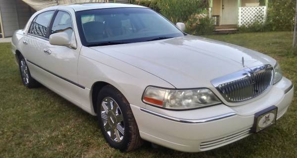 2005 Lincoln town Car Signature Limited - cars & trucks - by owner -... for sale in Milton, FL – photo 14