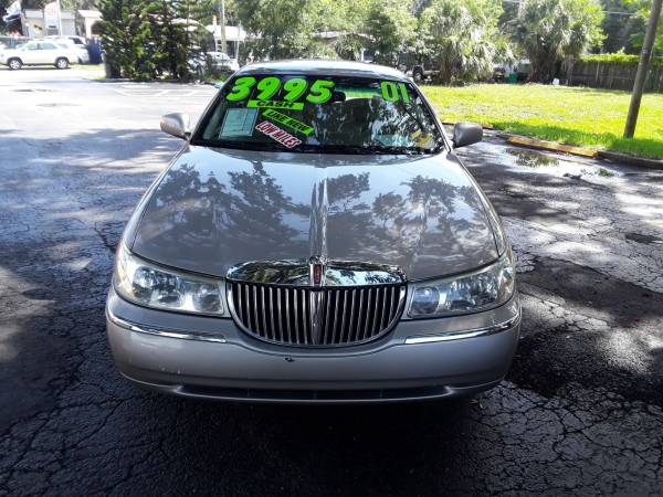 2001 LINCOLN TOWN CAR EXECUTIVE Sedan for sale in TAMPA, FL – photo 2