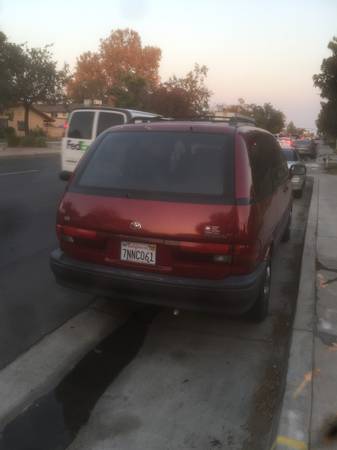 1996 toyota previa AWD - cars & trucks - by owner - vehicle... for sale in Bakersfield, CA – photo 3