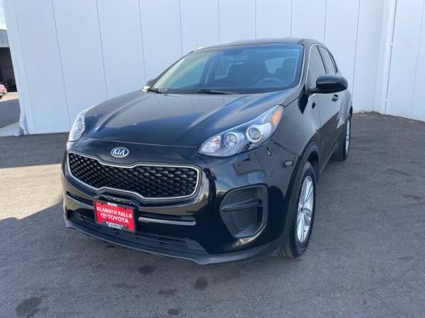 2017 Kia Sportage LX FWD SUV - - by dealer - vehicle for sale in Klamath Falls, OR – photo 2