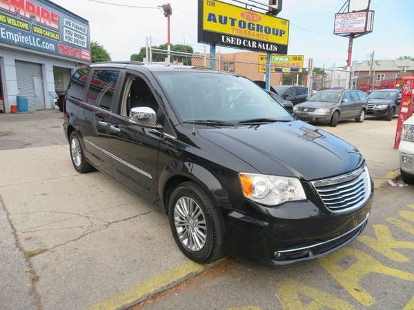 2013 Chrysler Town & Country Touring Minivan !Loaded!1 Owner! for sale in Brooklyn, NY – photo 2