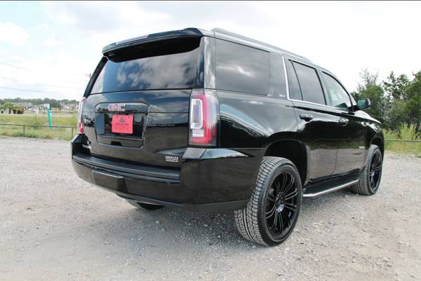 2017 GMC YUKON SLT 4X4 - LOADED - 22s - BLK ON BLK - NAV - LOW... for sale in Liberty Hill, NM – photo 10