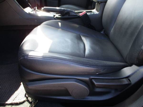 2014 Subaru XV Crosstrek AWD All Wheel Drive Premium Heated Leather for sale in Brentwood, MA – photo 16