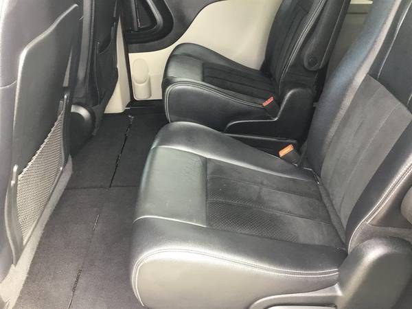 2017 Dodge Grand Caravan SXT - Lowest Miles / Cleanest Cars In FL -... for sale in Fort Myers, FL – photo 10