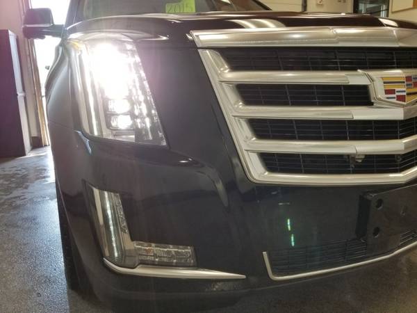 2015 Cadillac Escalade ESV Premium 4WD for sale in Hudsonville, MI – photo 10