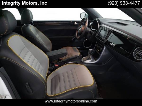 2018 Volkswagen Beetle 2.0T Dune ***Financing Available*** - cars &... for sale in Fond Du Lac, WI – photo 18