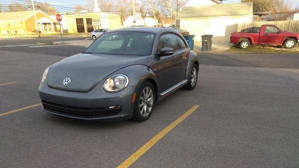 2013 Volkswagen beetle 2.5 l - cars & trucks - by dealer - vehicle... for sale in Toledo, OH – photo 3
