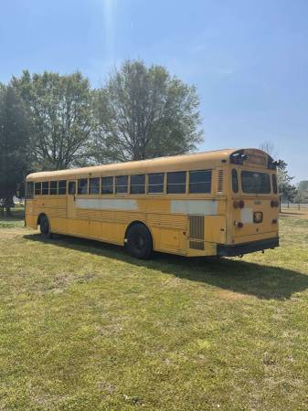 School Bus for Sale! 1997 Thomas Saf-T-Liner; Ready to be Converted for sale in New Bern, NC – photo 2