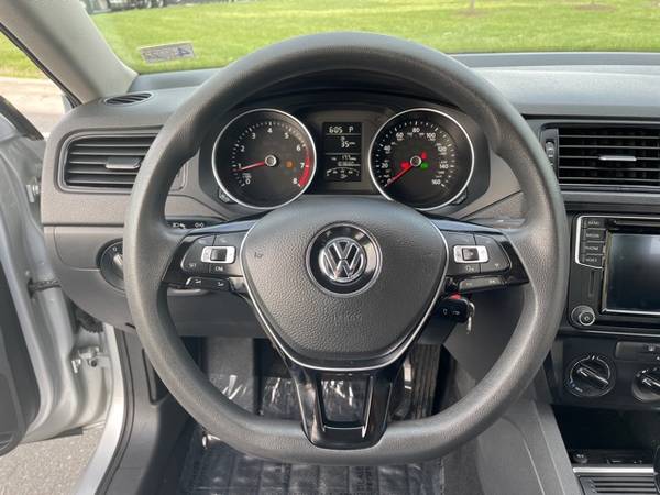 2016 Volkswagen Jetta - - by dealer - vehicle for sale in CHANTILLY, District Of Columbia – photo 9